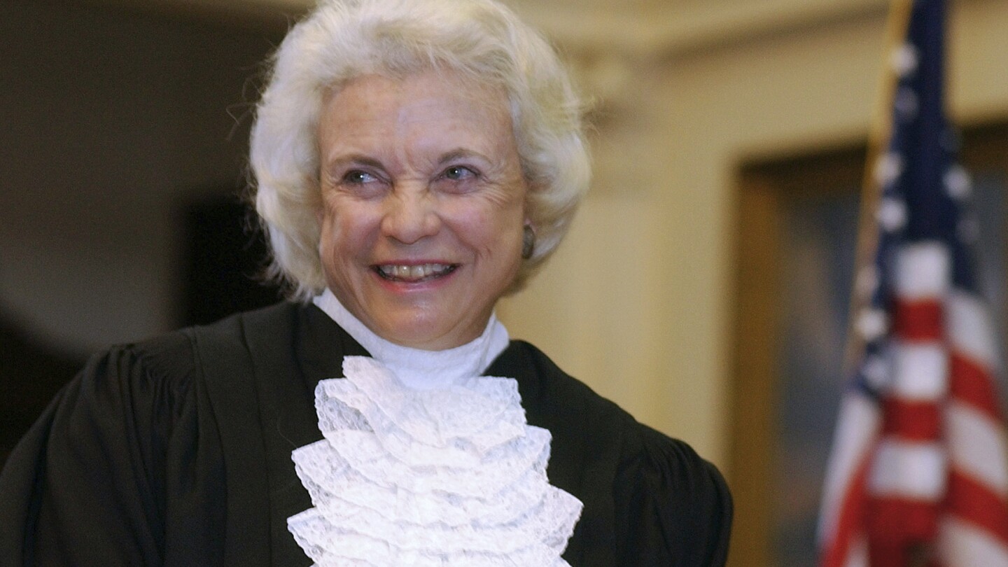 Sandra Day O Connor the first woman on the Supreme Court dies